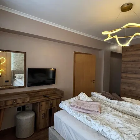 гранд манастира частен パンポロボ